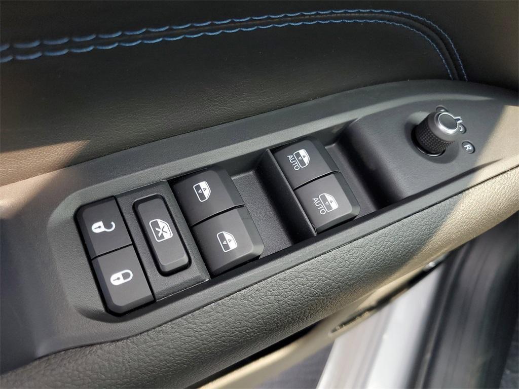 new 2025 Jeep Compass car, priced at $31,606