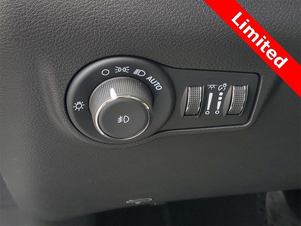 new 2025 Jeep Compass car, priced at $30,735