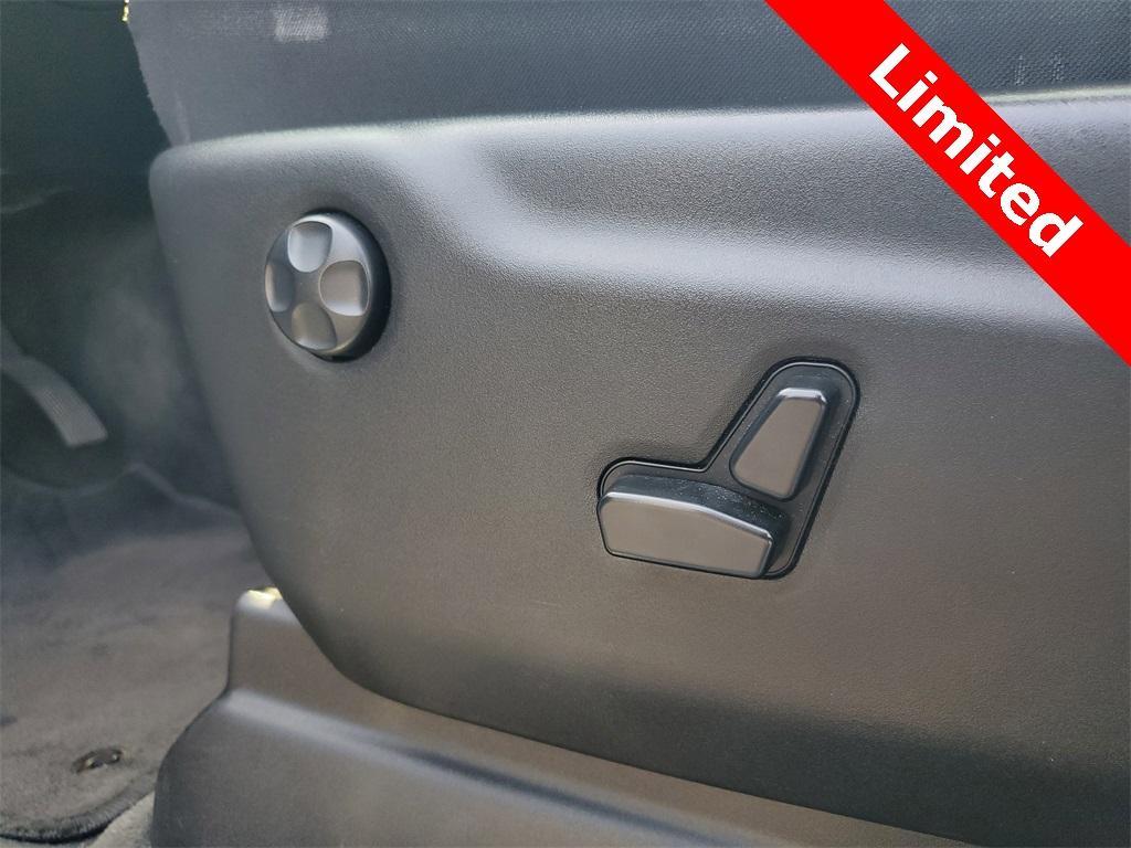 used 2015 Jeep Grand Cherokee car, priced at $11,495
