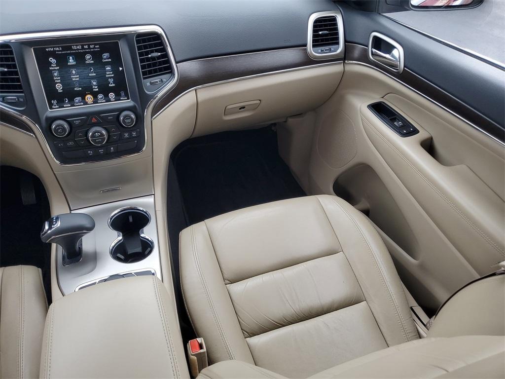 used 2015 Jeep Grand Cherokee car, priced at $11,977