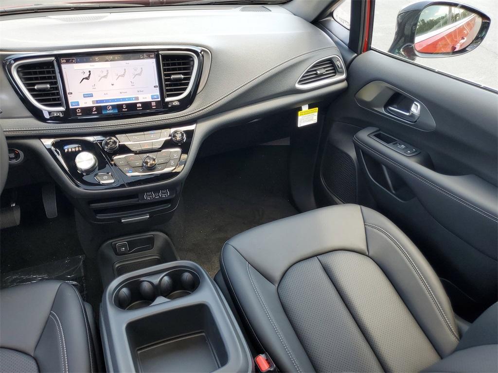 new 2025 Chrysler Pacifica car, priced at $42,166
