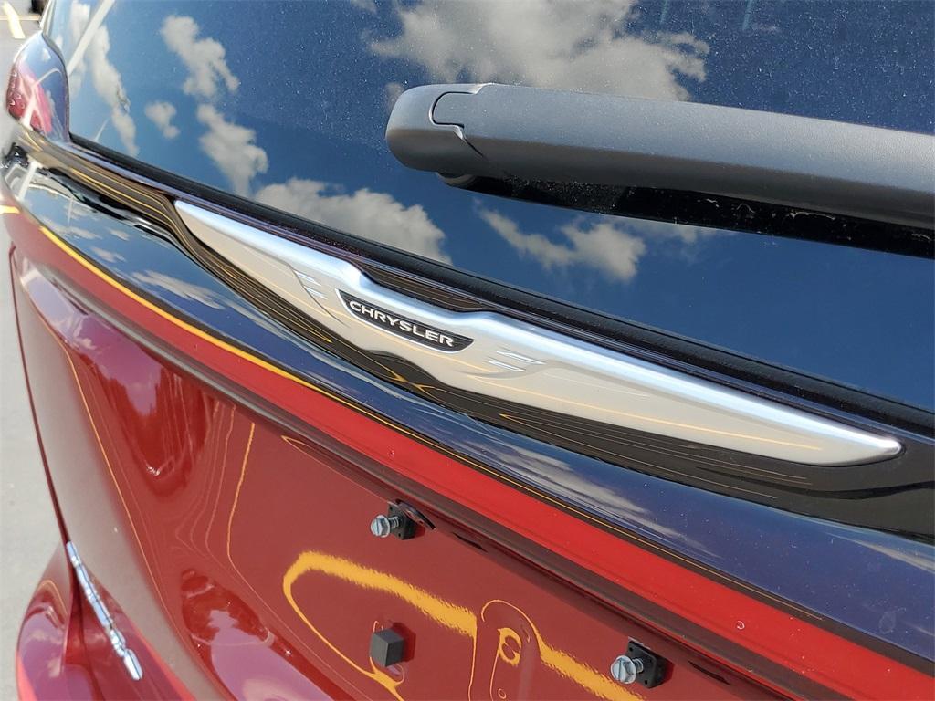 new 2025 Chrysler Pacifica car, priced at $42,166