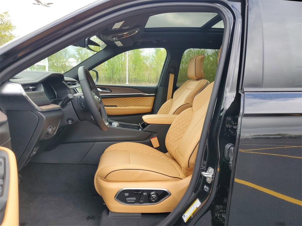 new 2025 Jeep Grand Cherokee L car, priced at $57,080
