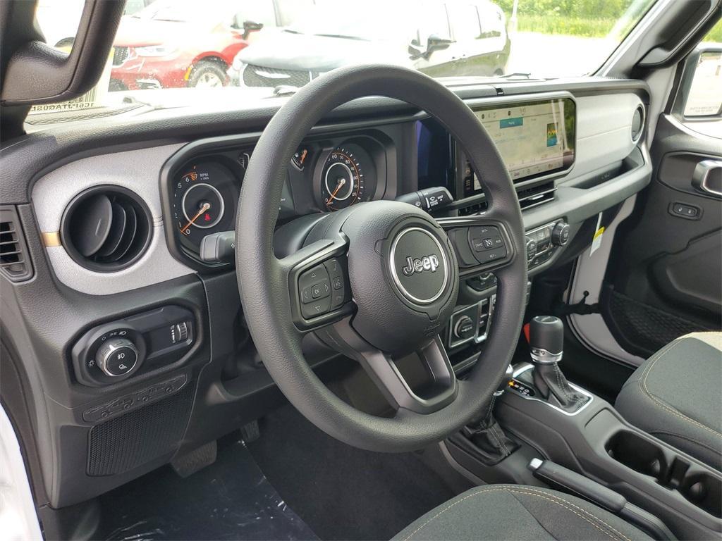 new 2025 Jeep Gladiator car, priced at $37,899