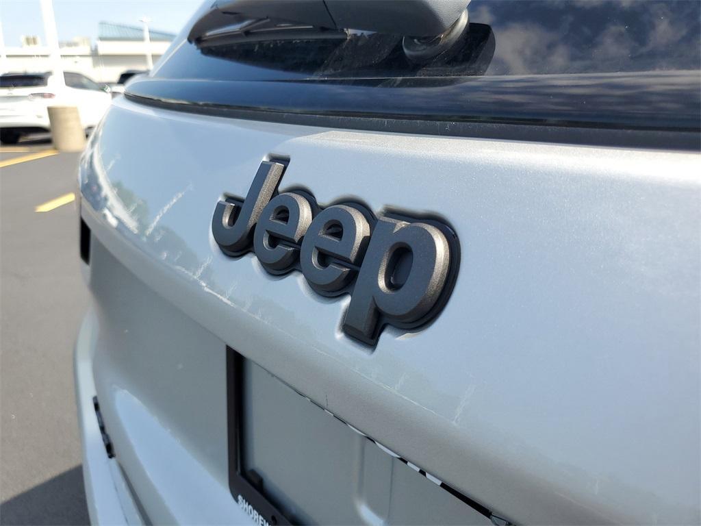 new 2025 Jeep Compass car, priced at $27,490