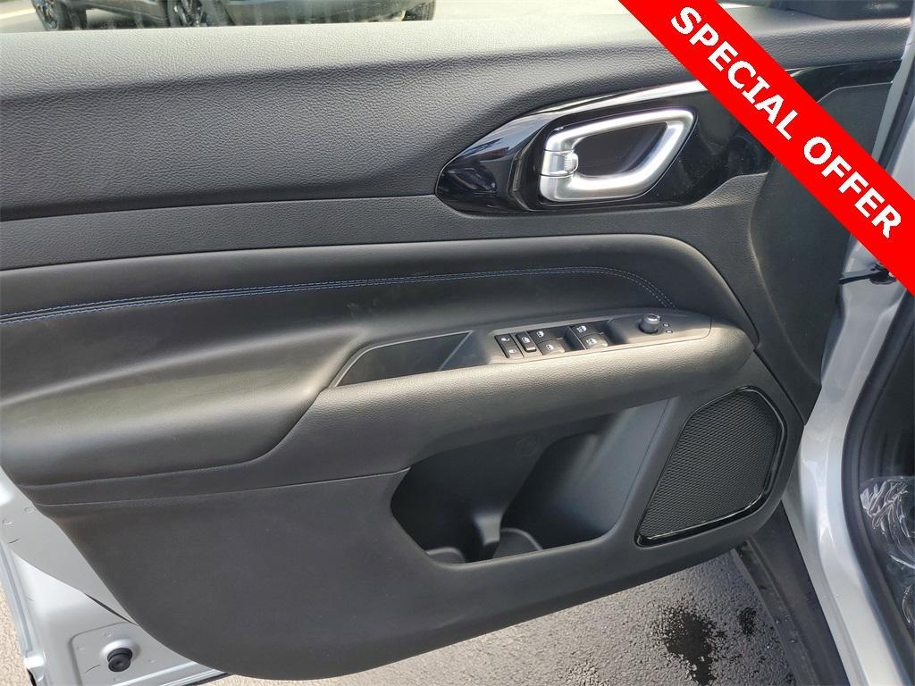 new 2025 Jeep Compass car, priced at $30,755