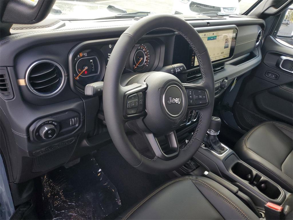new 2025 Jeep Gladiator car, priced at $45,105