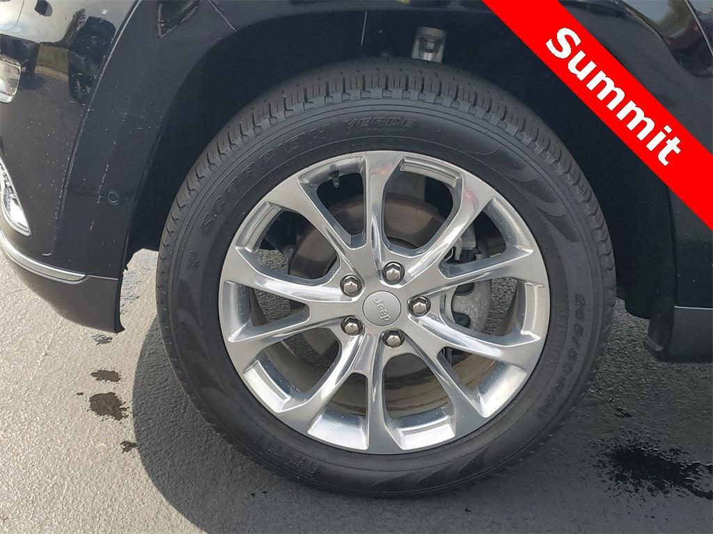 used 2020 Jeep Grand Cherokee car, priced at $27,877