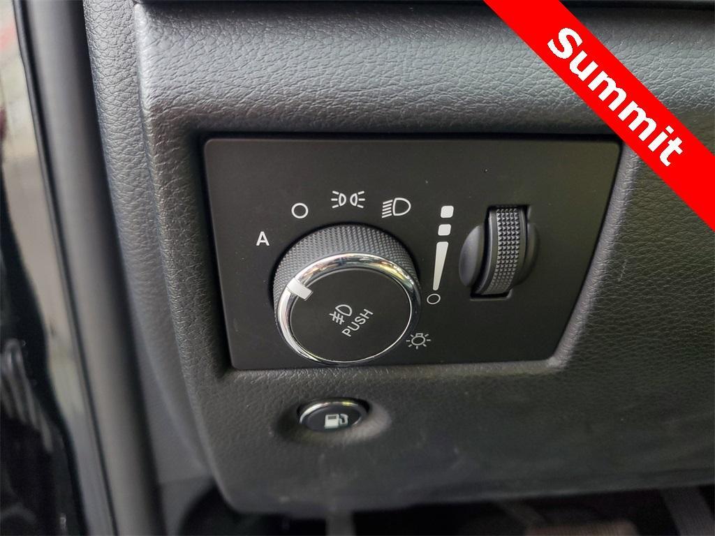 used 2020 Jeep Grand Cherokee car, priced at $27,877