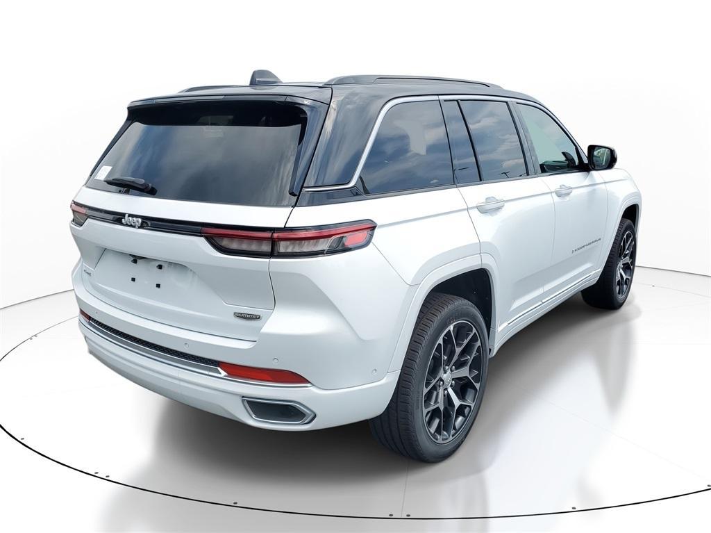 new 2025 Jeep Grand Cherokee car, priced at $53,667