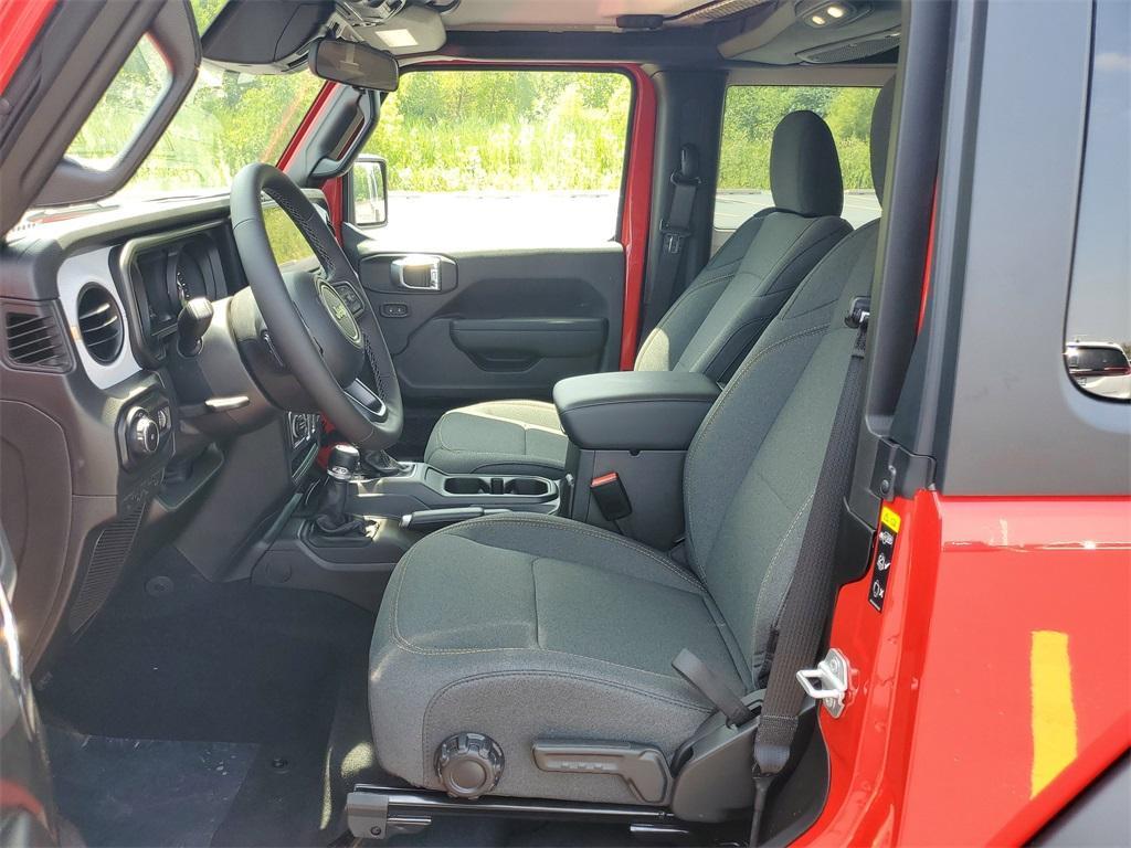 new 2025 Jeep Wrangler car, priced at $36,269