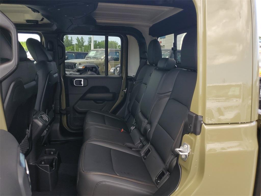 new 2025 Jeep Gladiator car, priced at $43,714