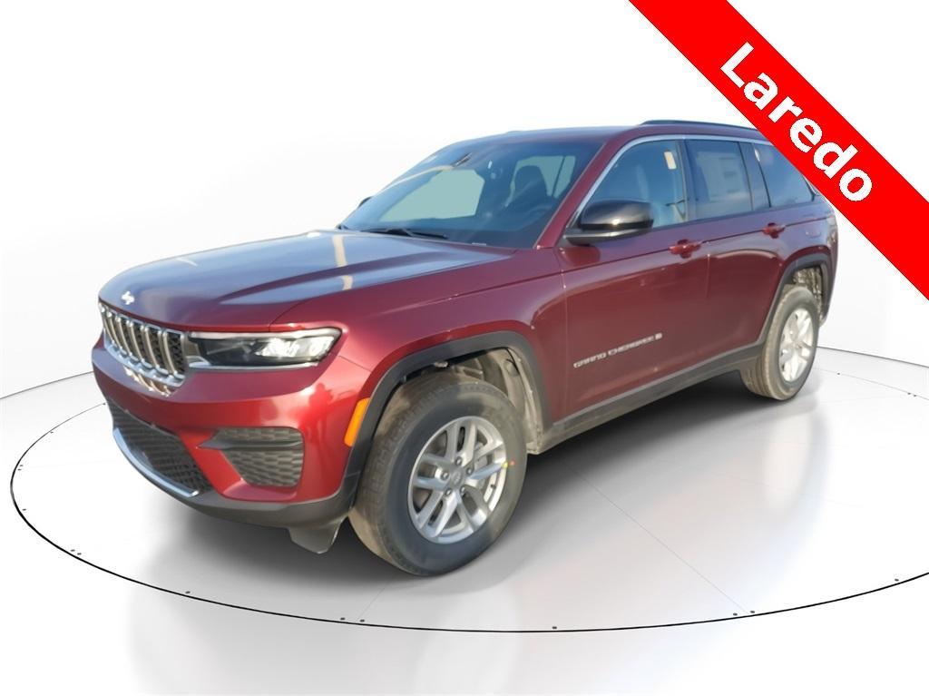 new 2025 Jeep Grand Cherokee car, priced at $38,970