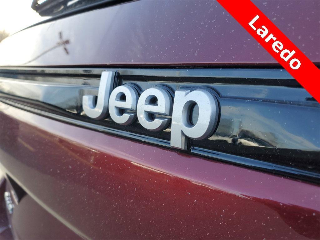 new 2025 Jeep Grand Cherokee car, priced at $38,970