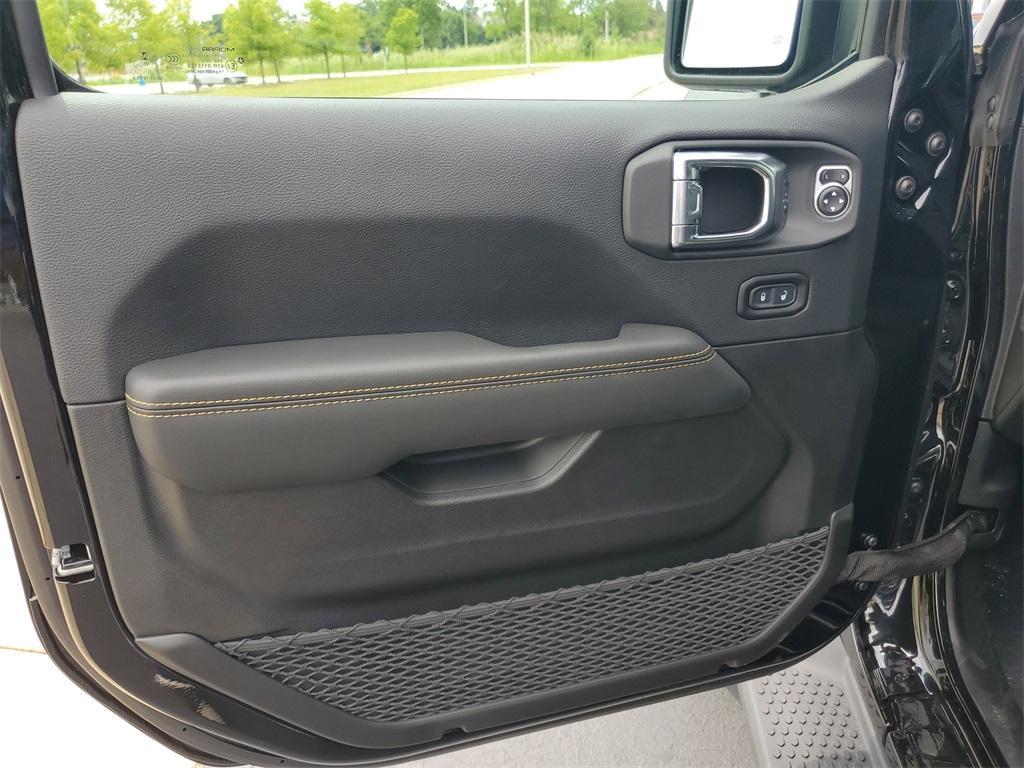 new 2025 Jeep Wrangler car