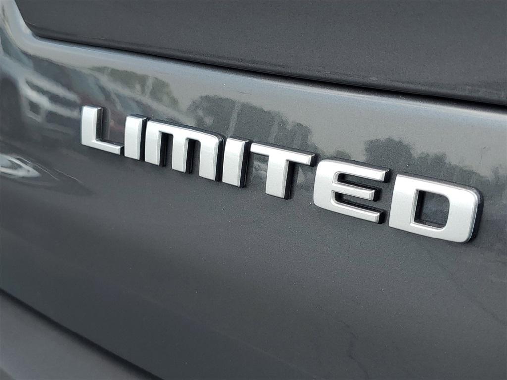 new 2025 Jeep Grand Cherokee L car, priced at $47,083