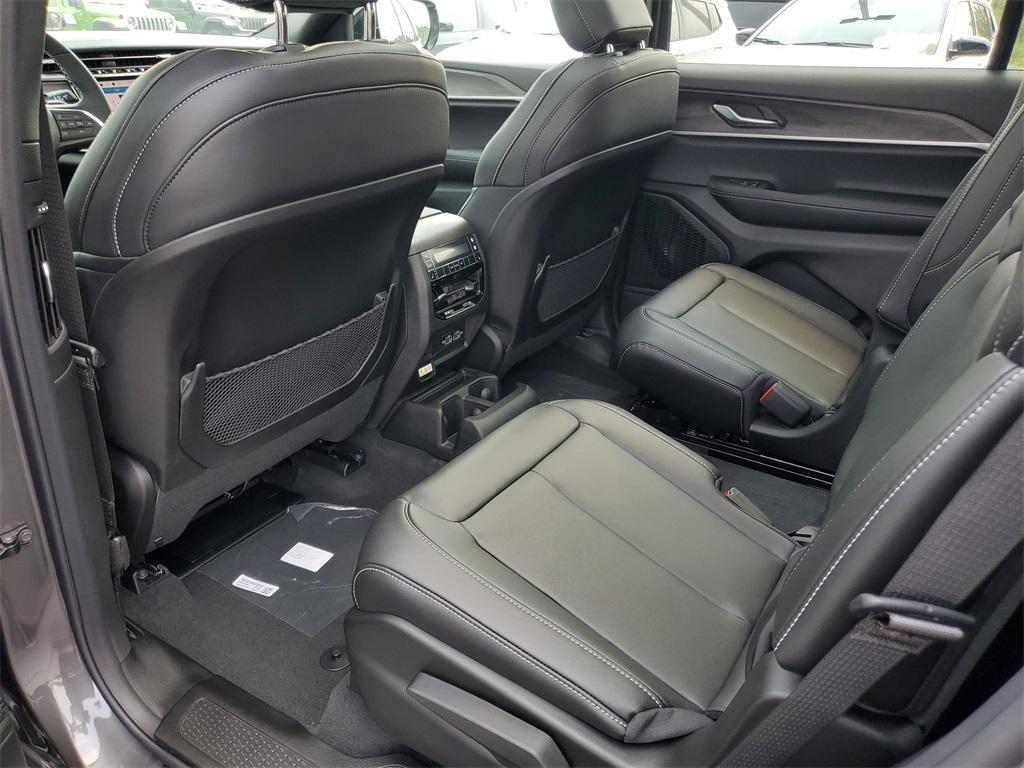 new 2025 Jeep Grand Cherokee L car, priced at $47,083