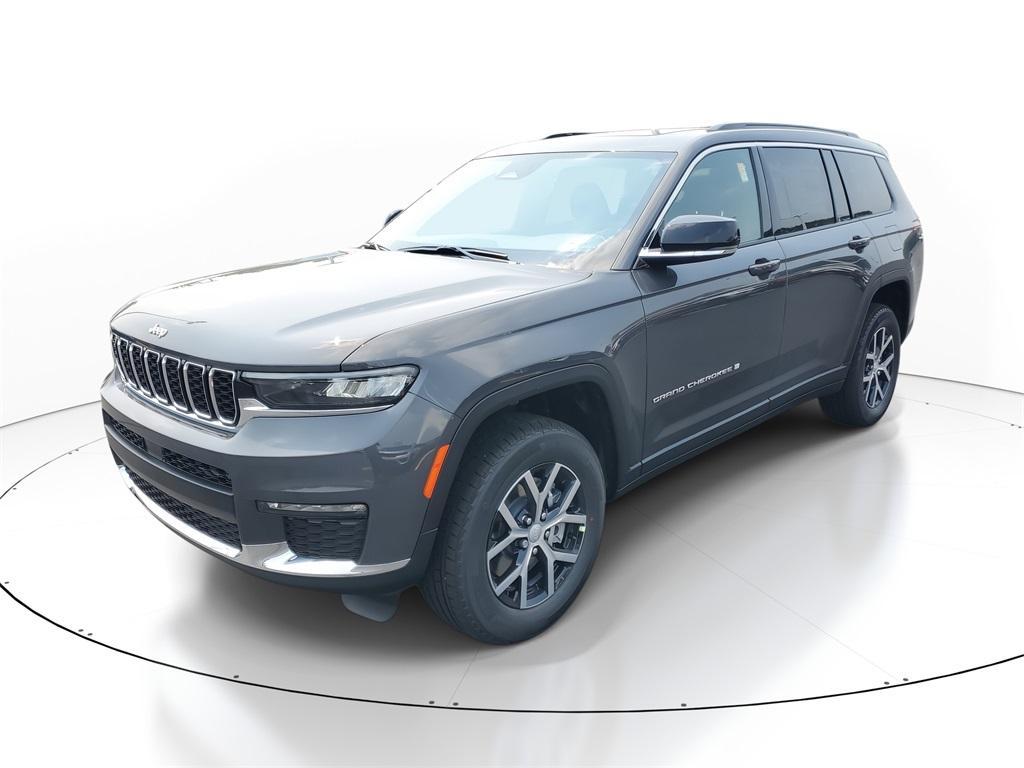 new 2025 Jeep Grand Cherokee L car, priced at $47,083