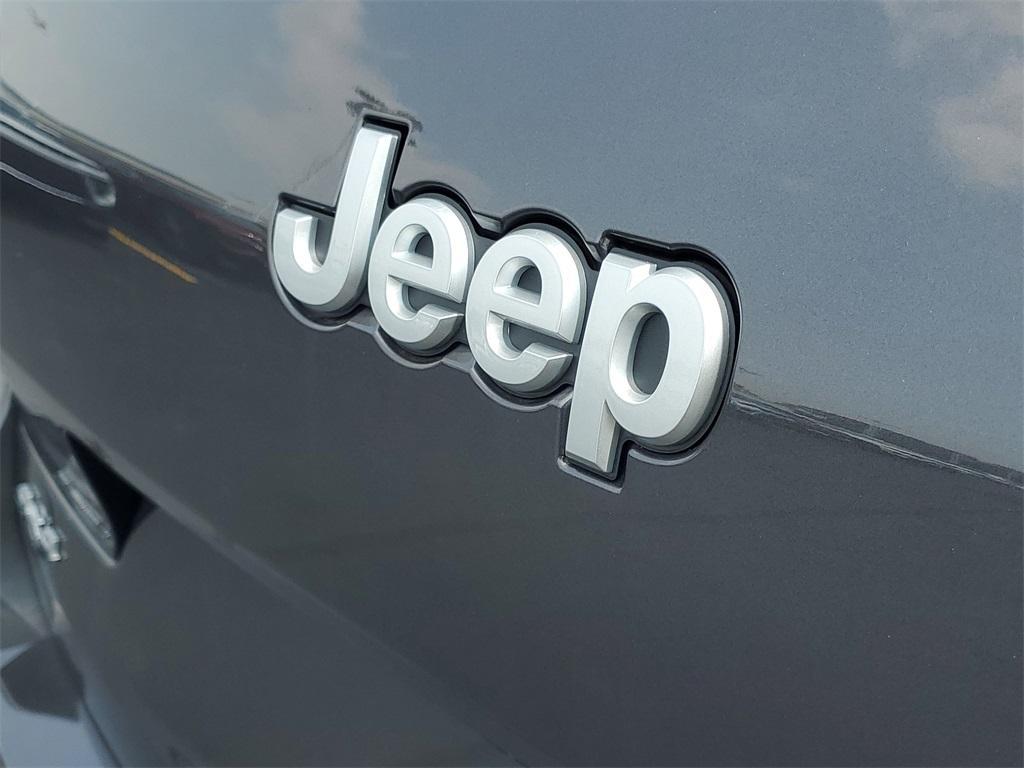 new 2025 Jeep Grand Cherokee L car, priced at $47,083
