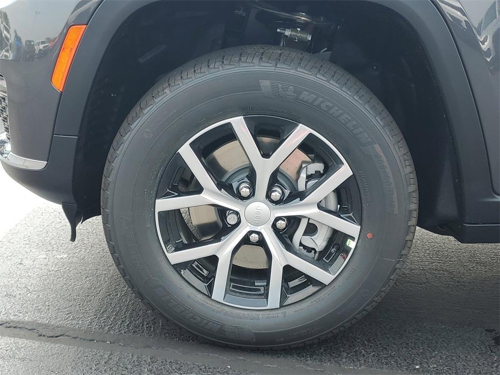 new 2025 Jeep Grand Cherokee L car, priced at $47,083