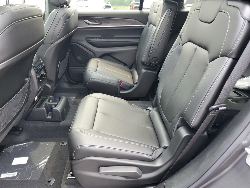 new 2025 Jeep Grand Cherokee L car, priced at $47,083