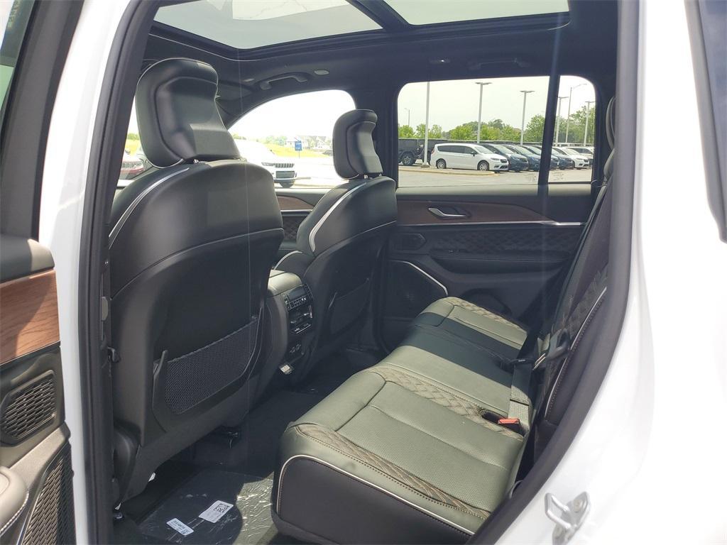 new 2025 Jeep Grand Cherokee car, priced at $54,836