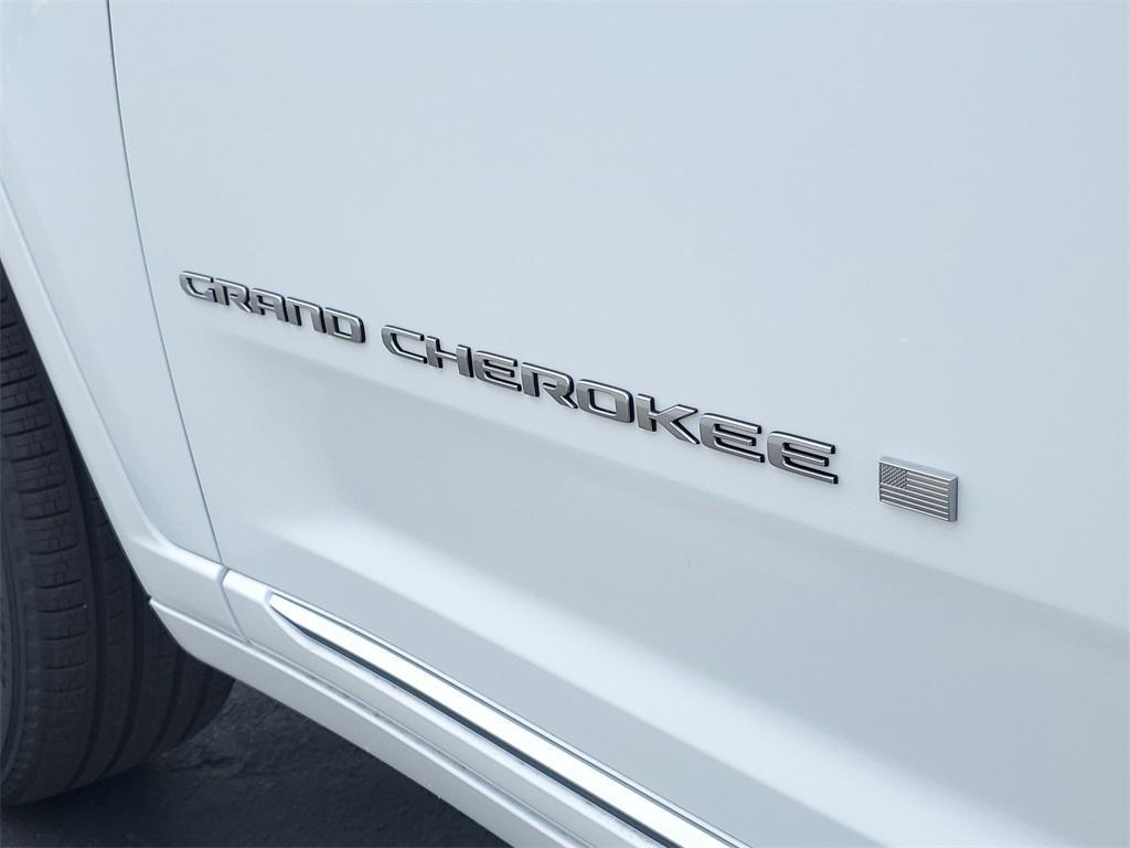 new 2025 Jeep Grand Cherokee car, priced at $54,836