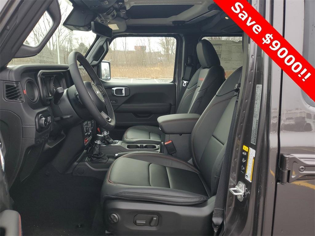 new 2025 Jeep Wrangler car, priced at $61,988