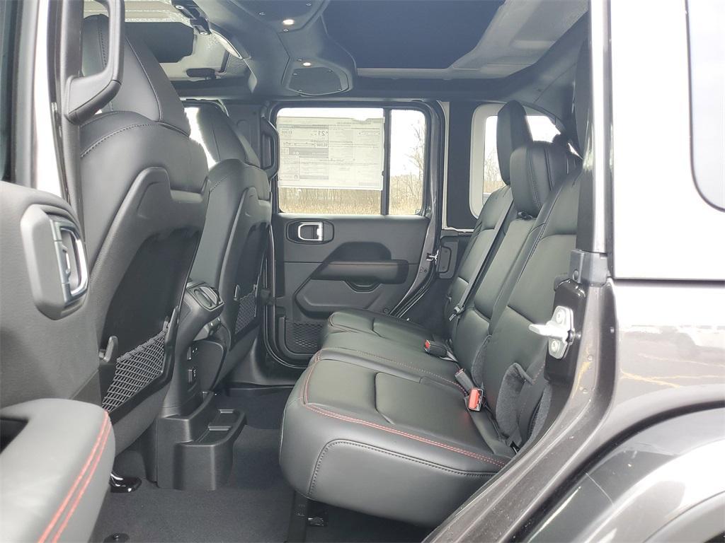 new 2025 Jeep Wrangler car, priced at $61,364