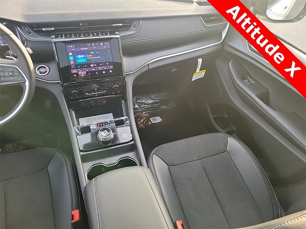 new 2025 Jeep Grand Cherokee L car, priced at $42,594