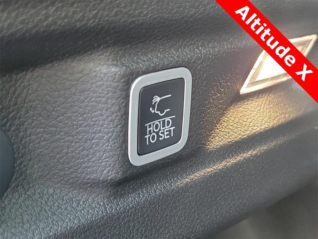 new 2025 Jeep Grand Cherokee L car, priced at $42,594
