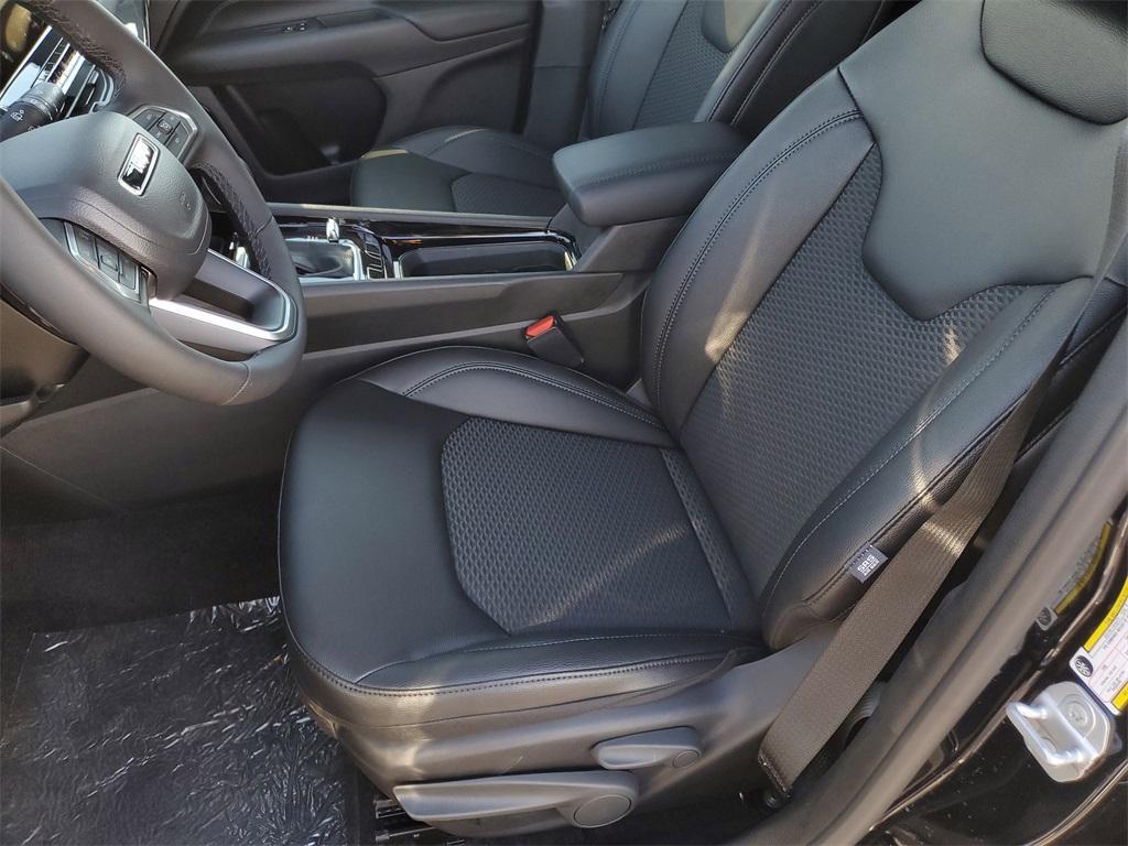 new 2026 Jeep Compass car, priced at $30,760