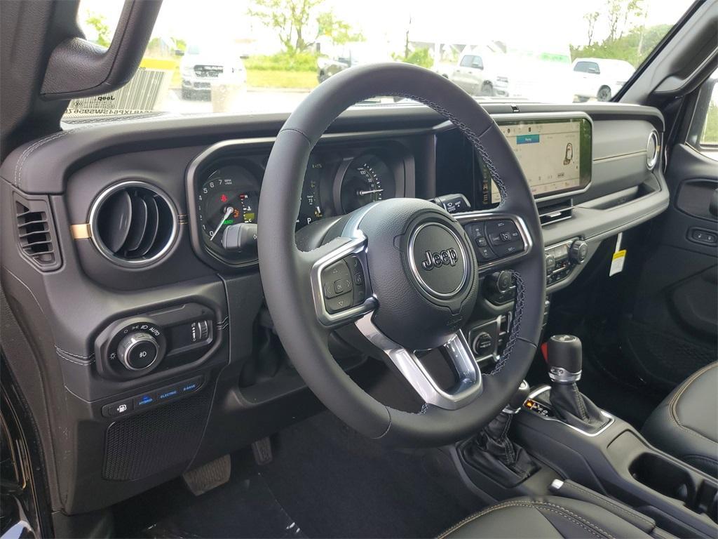 new 2025 Jeep Wrangler 4xe car