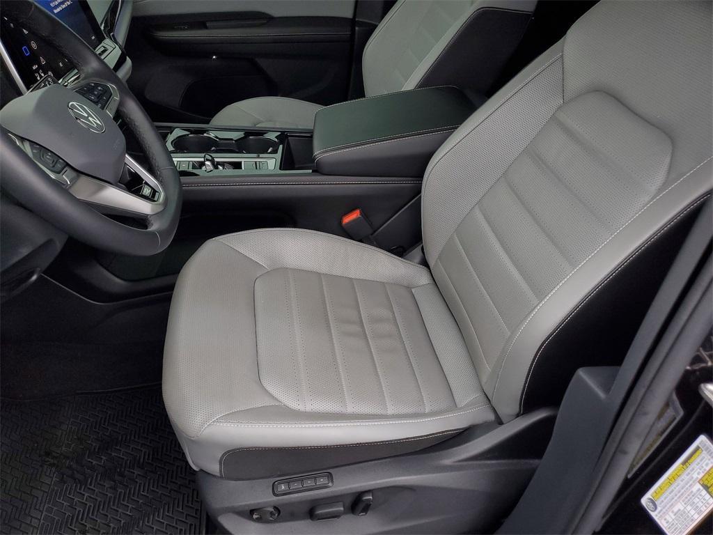 used 2024 Volkswagen Atlas Cross Sport car, priced at $35,477