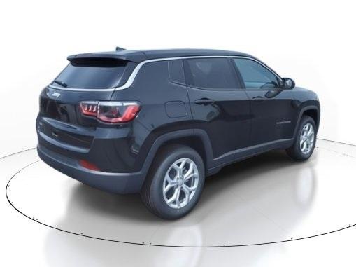 new 2024 Jeep Compass car, priced at $22,997