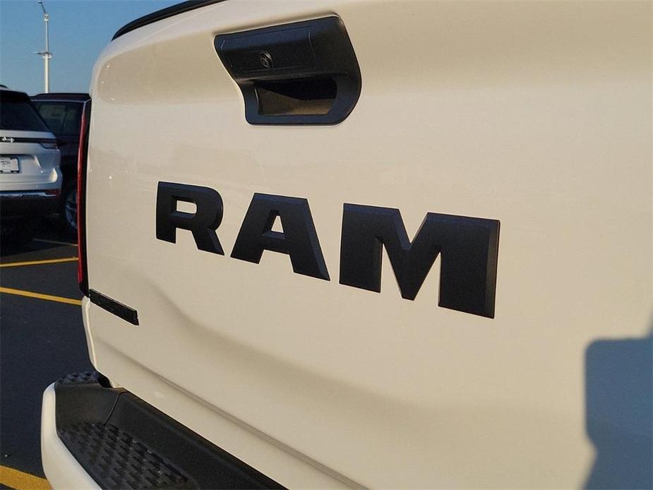 new 2025 Ram 1500 car, priced at $49,377