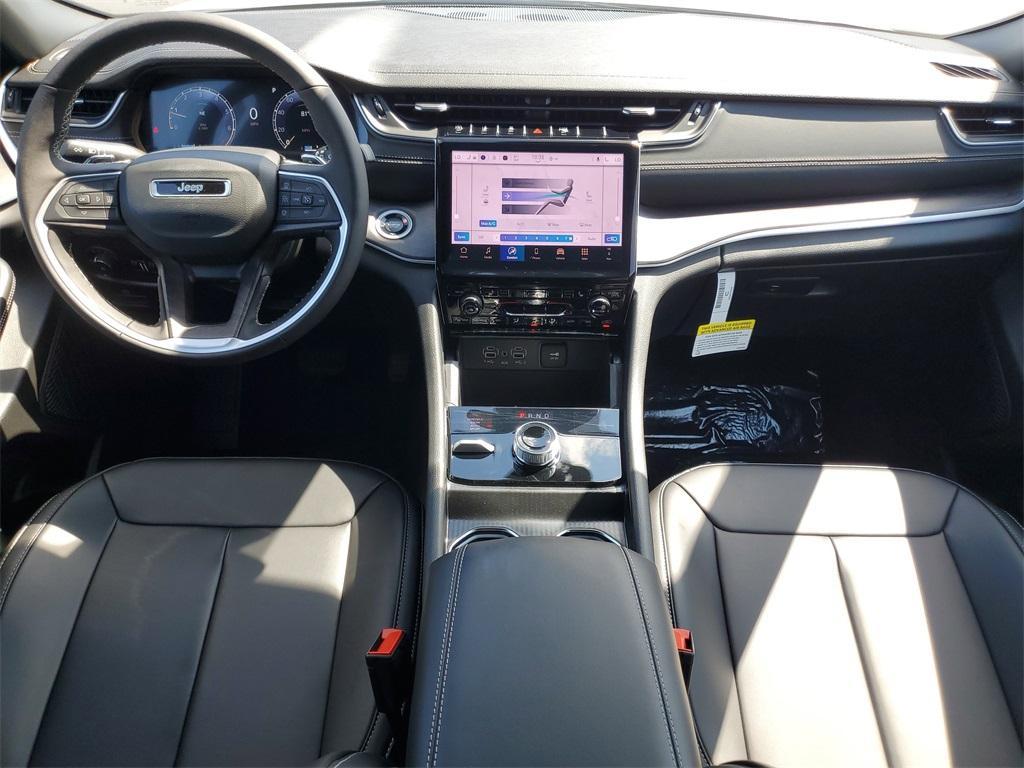 new 2025 Jeep Grand Cherokee car, priced at $41,862