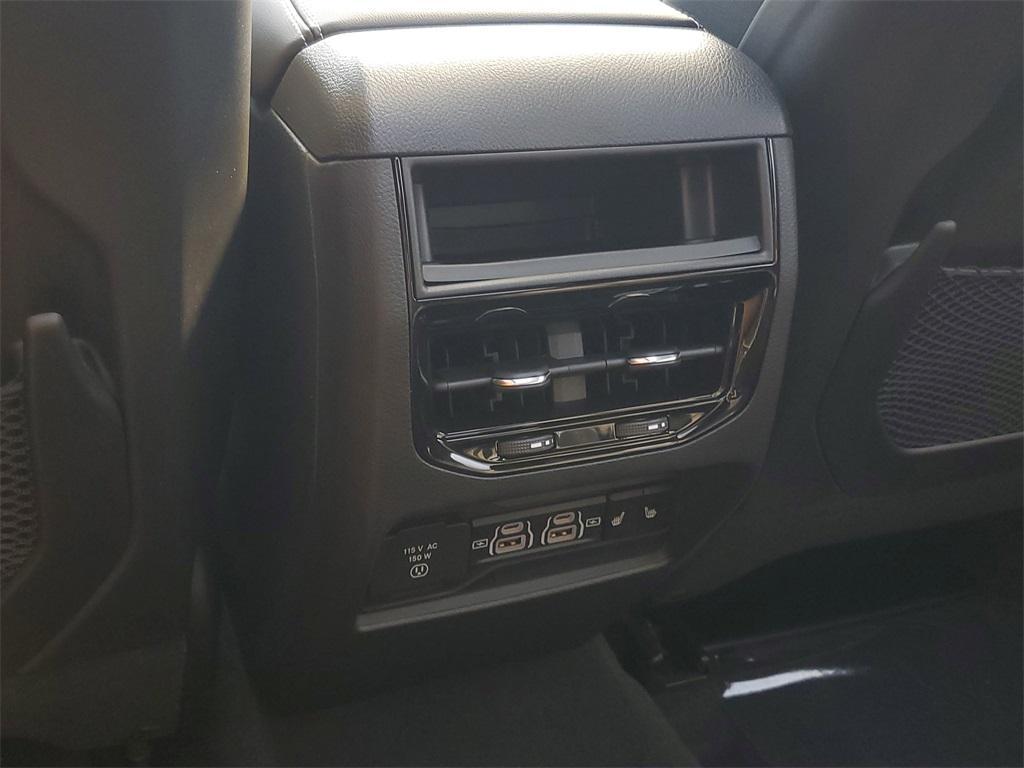 new 2025 Jeep Grand Cherokee car, priced at $41,862