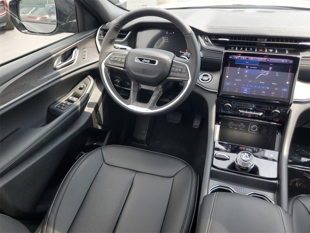 new 2025 Jeep Grand Cherokee L car, priced at $48,262