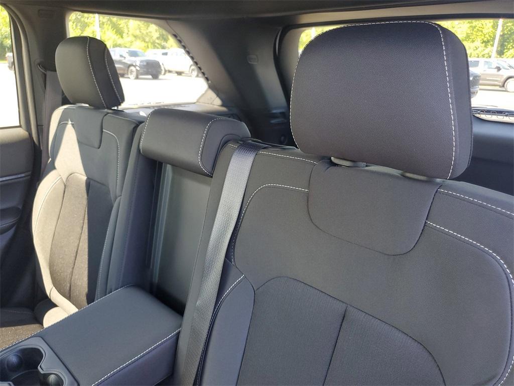 new 2025 Jeep Grand Cherokee car, priced at $39,030