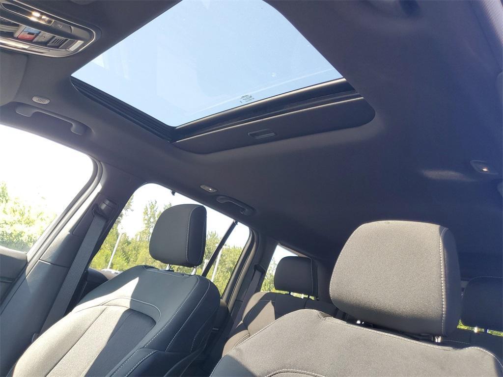 new 2025 Jeep Grand Cherokee car, priced at $39,030