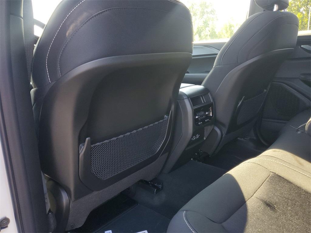 new 2025 Jeep Grand Cherokee car, priced at $39,030