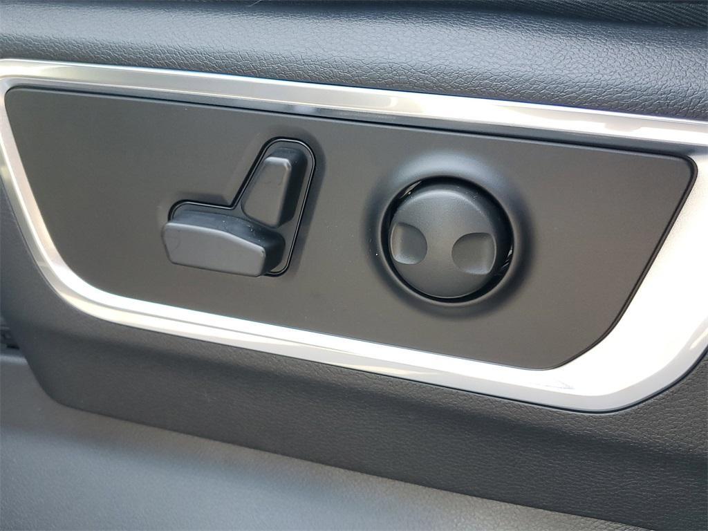 new 2025 Ram 1500 car, priced at $57,843