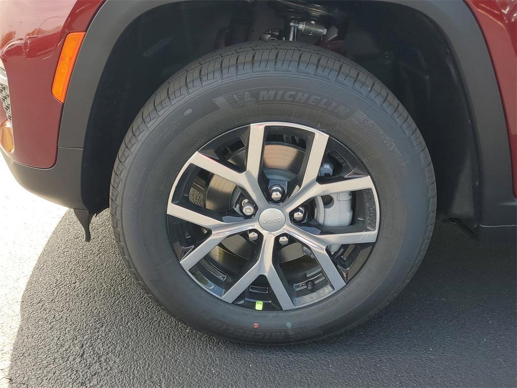 new 2025 Jeep Grand Cherokee car, priced at $44,408