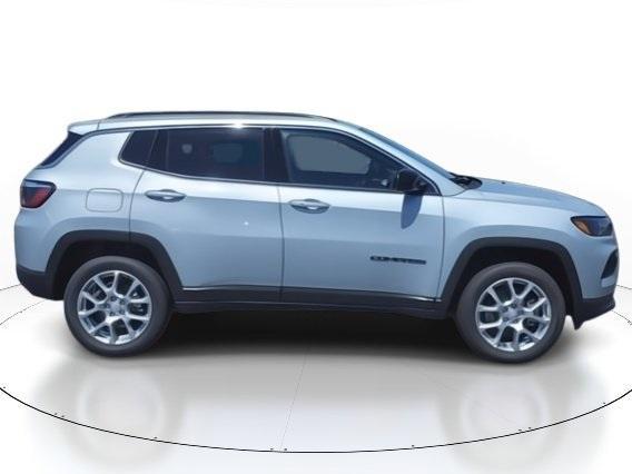 new 2024 Jeep Compass car, priced at $27,369