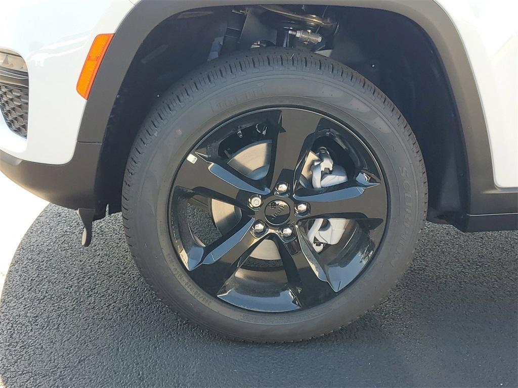 new 2025 Jeep Grand Cherokee car, priced at $41,353