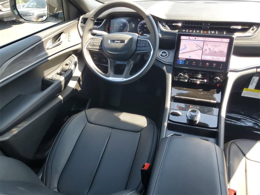 new 2025 Jeep Grand Cherokee car, priced at $41,353