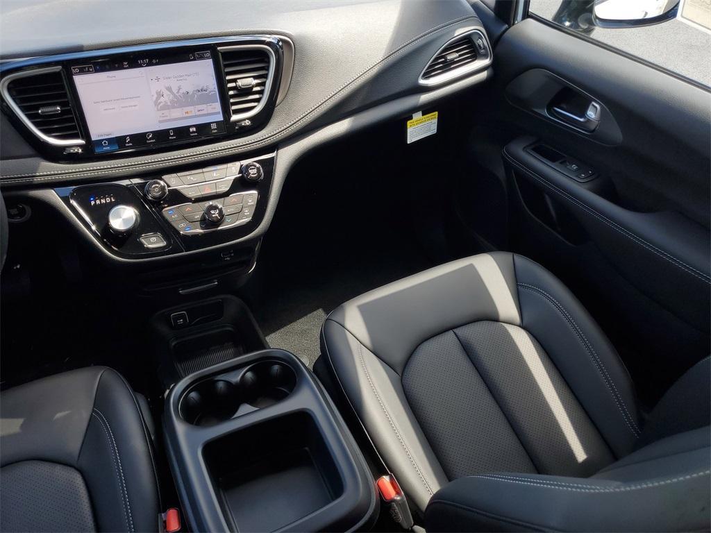 new 2026 Chrysler Pacifica car, priced at $45,556