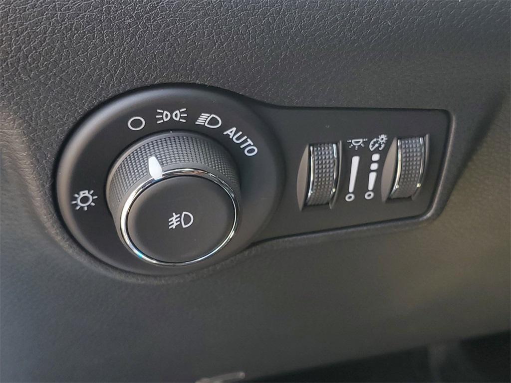 new 2025 Jeep Compass car, priced at $23,245