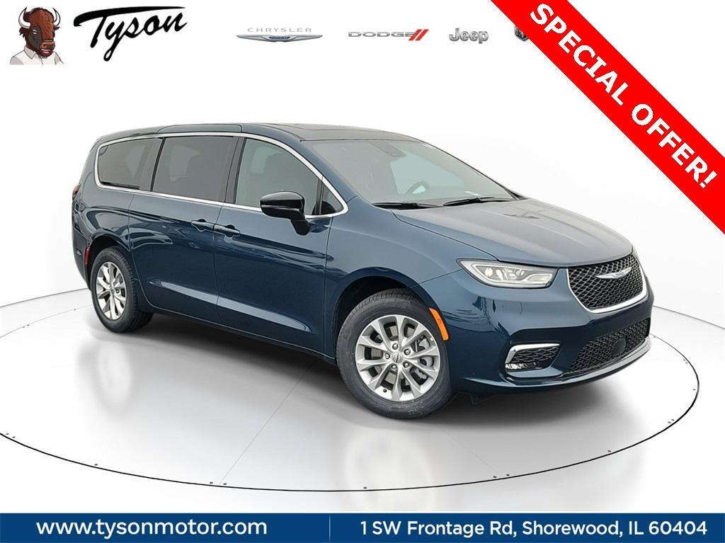 new 2025 Chrysler Pacifica car, priced at $41,777